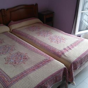 Habitación con 2 Camas Individuales